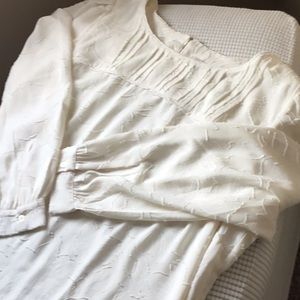 Loft Plus Ivory Long Sleeved Floral Textured Blouse Sz20